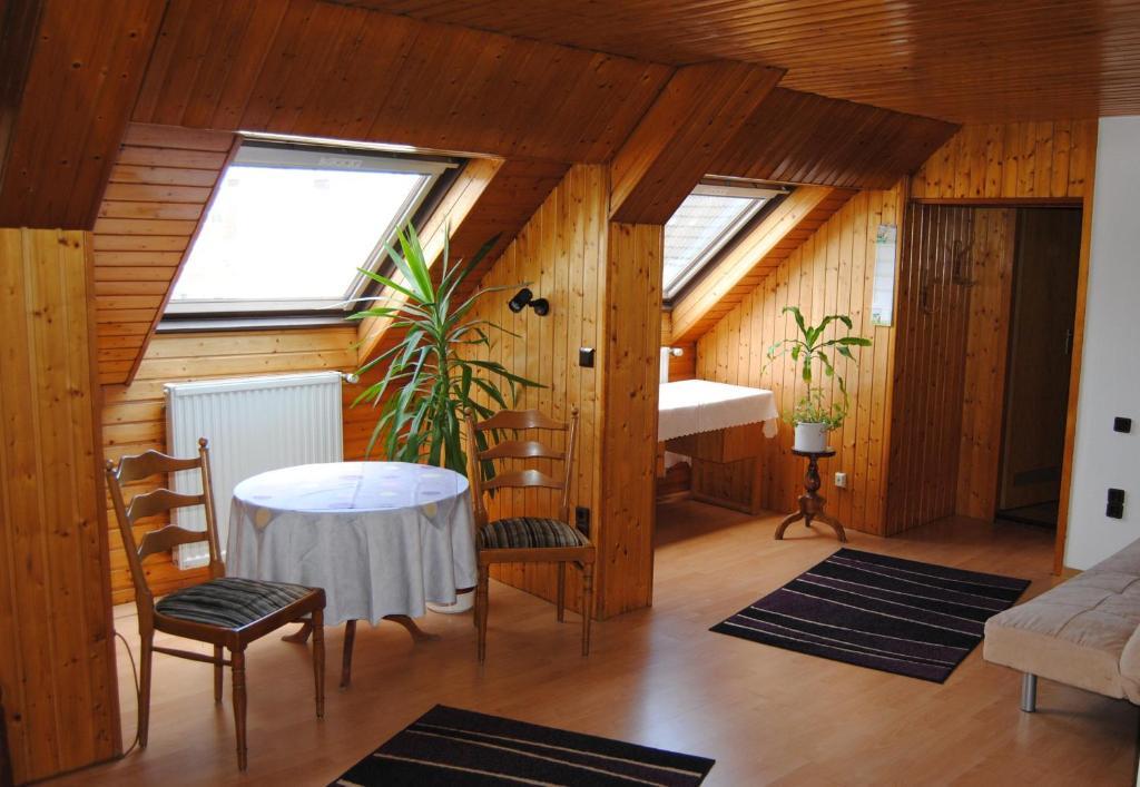 Alt Weeze Hotel Ruang foto